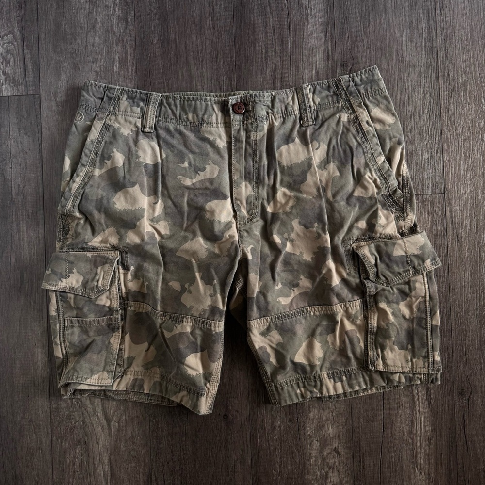 Baggy Camo Shorts – Vintage Streetwear Fit